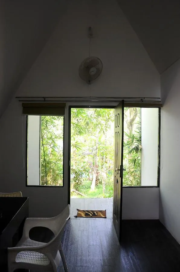 Misty Ghats Resort واياناد 0*,